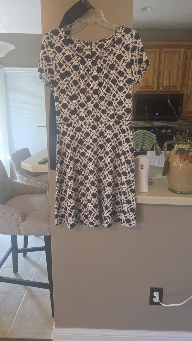 Talbots Women's Blue/Cream/Gold Dress. Size MP